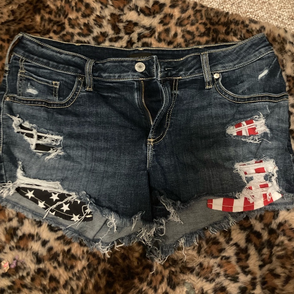 Silver Jeans Co American Flag Jean Shorts size 32/L3